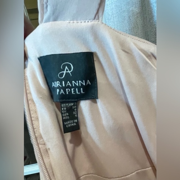 ADRIANNA PAPELL pale pink one shoulder pleated petal design formal dress. 2 - Picture 4 of 6